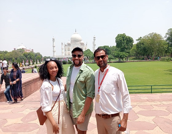 taj mahal train tour