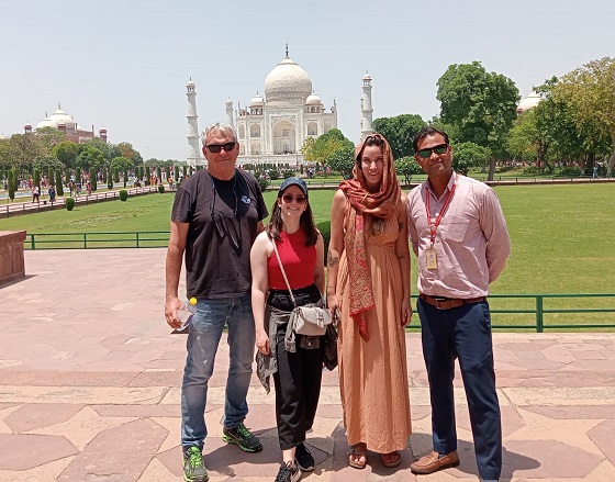 taj mahal train tour